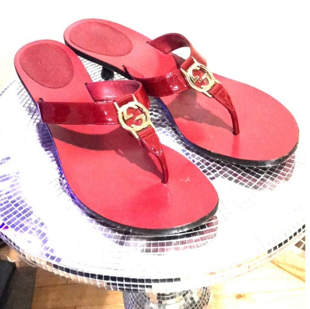 Gucci thong sandals